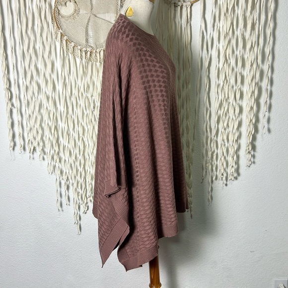 Lululemon Topaz Textured Poncho Wrap Viscose/Tencel/Cashmere Blend O/S - Picture 4 of 8